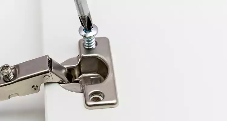 Screen Door Hinge Repair in Cupertino, CA