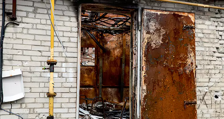 Metal Door Rust Repair in Cupertino, CA